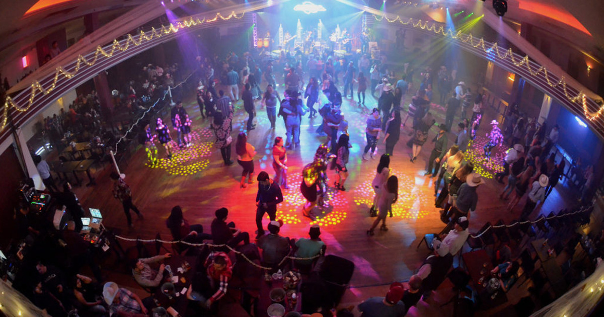 Save on Admission to Casa Loma Ballroom | Family Attractions Card